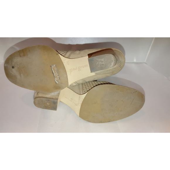 Paul Green Bonzai Perforated Ankle Bootie Size 4.5 - Picture 7 of 8